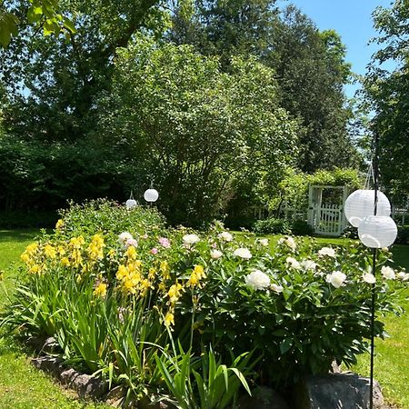 Les Trois Erables Boutique Inn Wakefield Buitenkant foto