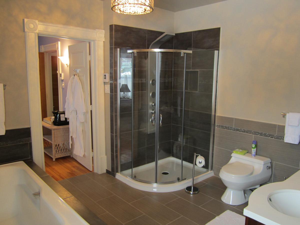 Les Trois Erables Boutique Inn Wakefield Buitenkant foto