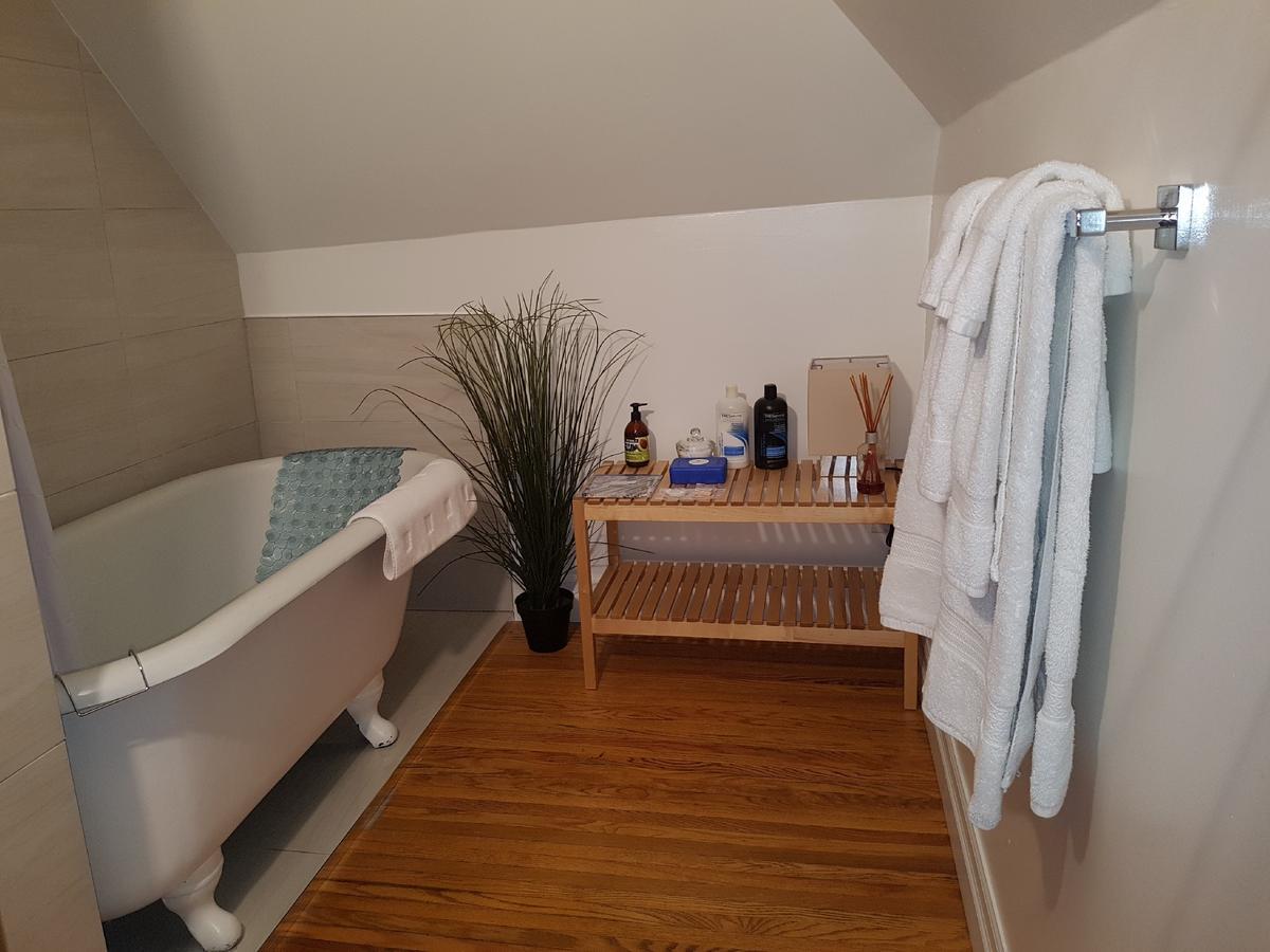 Les Trois Erables Boutique Inn Wakefield Buitenkant foto