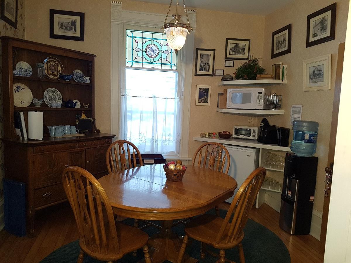 Les Trois Erables Boutique Inn Wakefield Buitenkant foto